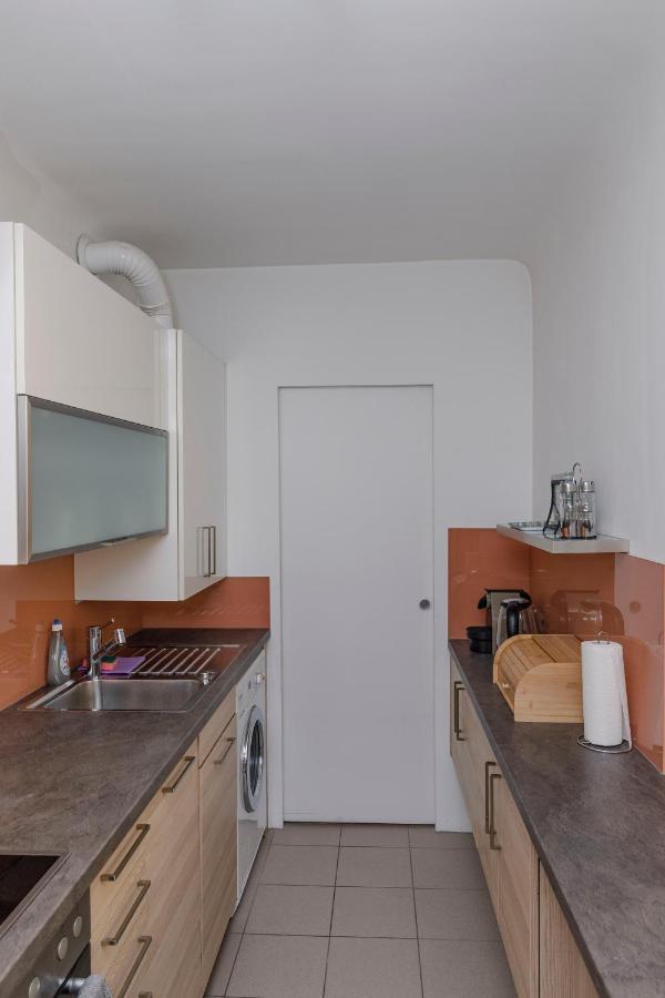 Beautiful 2-Bedroom Apartment Near Schoenbrunn Bécs Kültér fotó