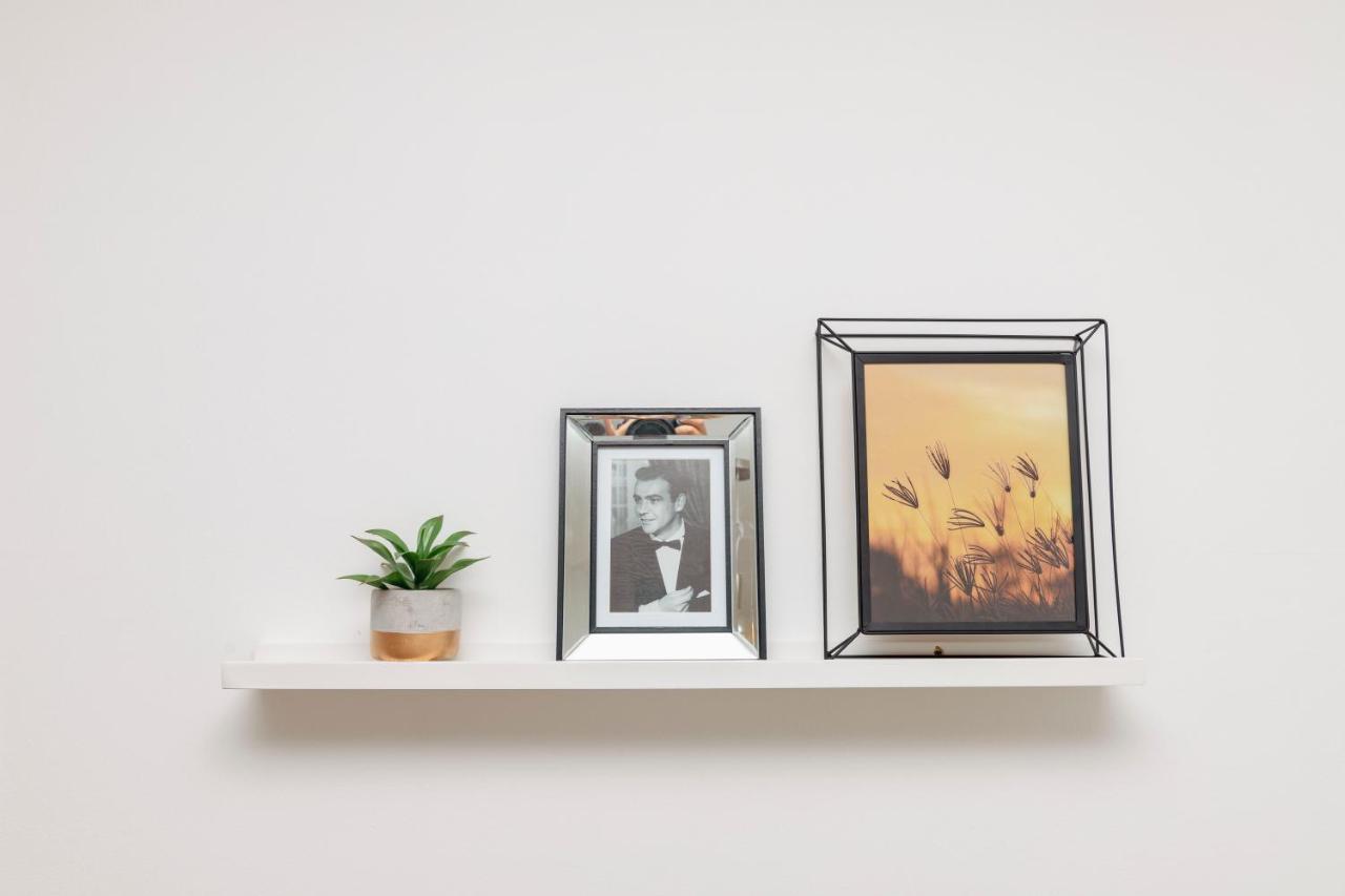Beautiful 2-Bedroom Apartment Near Schoenbrunn Bécs Kültér fotó
